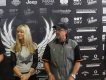 Karen a Bill Davidsonovi na zahajovací tiskové konferenci 115 let Harley-Davidson