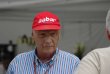 Niki Lauda, trojnásobný mistr světa, rovněž jako reportér