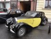 Bugatti z roku 1937 zahraničního účastníka Matthewa Barana