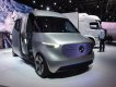 Mercedes-Benz Vision Van má na střeše drony, které dopravují vzduchem drobné zásilky koncovým uživatelům