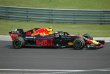 Max Verstappen (Red Bull RB14) skvěle odstartoval, byl pátý v první zatáčce, ale motor TAG Heuer od Renaultu nevydržel