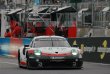 Tovární Porsche 911 RSR (Patrick Pilet a bývalí vítězové závodu Earl Bamber z let 2017/2015 a Nick Tandy z roku 2015)