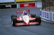 Bývalý jezdec formule 1 Kevin Cogan byl po kolizi až dvanáctý (Schaefer/Playboy March 88 Cosworth)