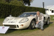 S vozem Ford GT40 Mk.III (No.1107), který jsem řídil na cestě do Le Mans, jsem se opět setkal na Festivalu rychlosti v Goodwoodu 