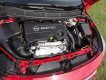 Také pod kapotou červeného automobilu, který jsme si vybrali na fotografování, byl nejsilnější turbodiesel 1.6 CDTi BiTurbo o výkonu 118 kW (160 k)